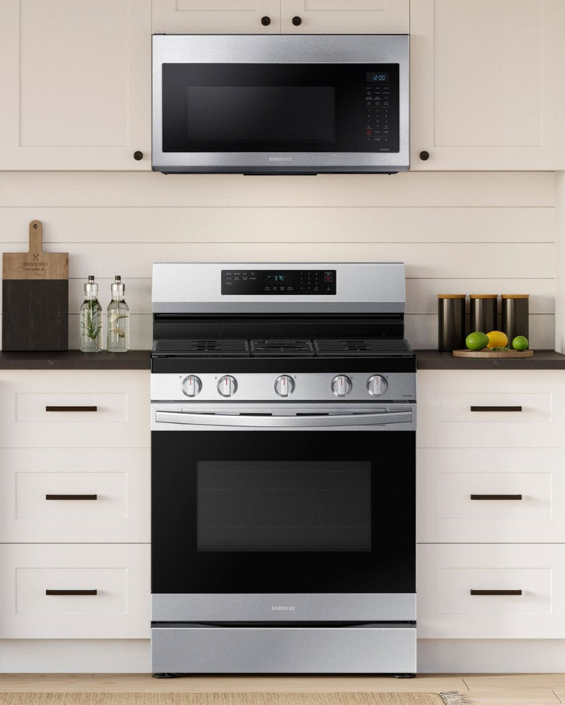 Samsung 6.0 cu. ft. Freestanding Gas Range with WiFi, No-Preheat Air Fry & Convection